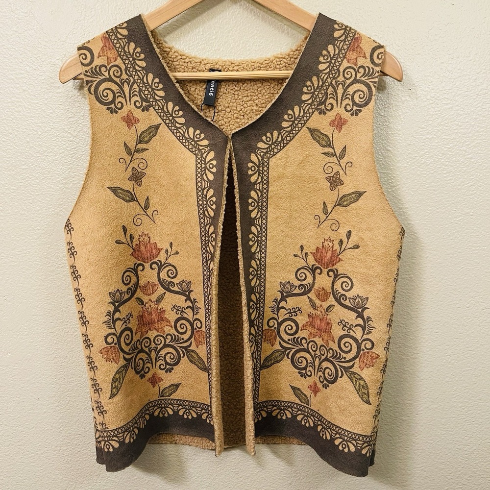 NEW Venti6 Floral Faux Suede Sherpa Vest Folk Cottagecore Whimsy Forrest Size M